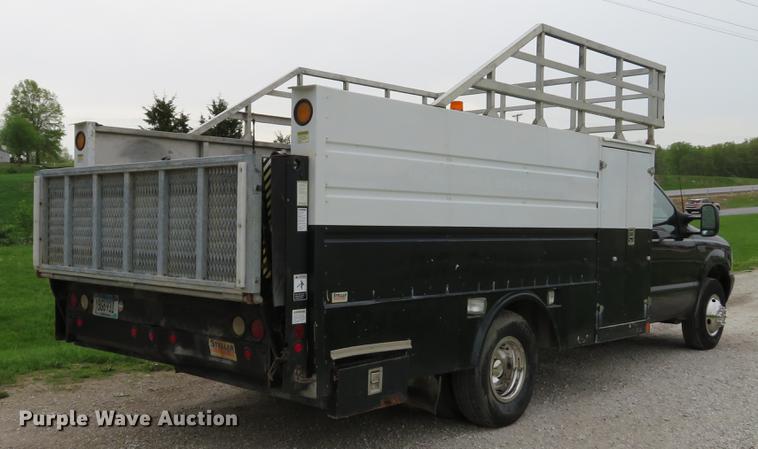 image for item EV9641 2003 Ford F350 Super Duty XL utility bed pickup truck