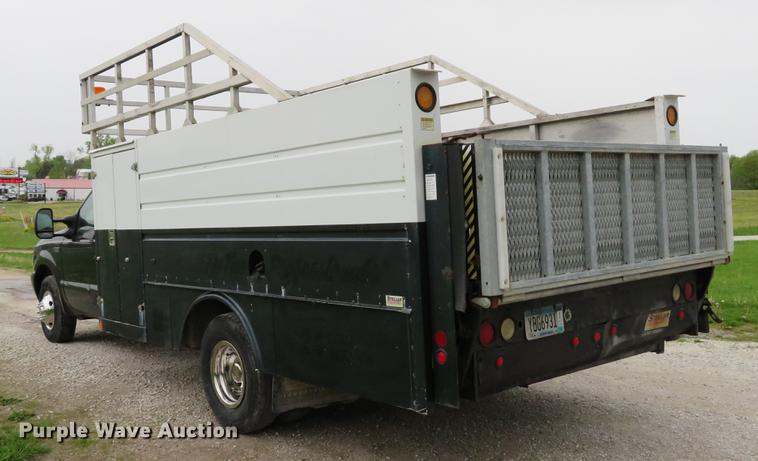 image for item EV9641 2003 Ford F350 Super Duty XL utility bed pickup truck