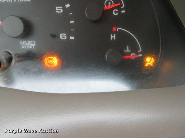 image for item EV9641 2003 Ford F350 Super Duty XL utility bed pickup truck