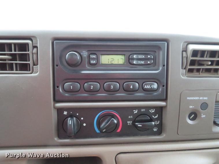 image for item EV9641 2003 Ford F350 Super Duty XL utility bed pickup truck