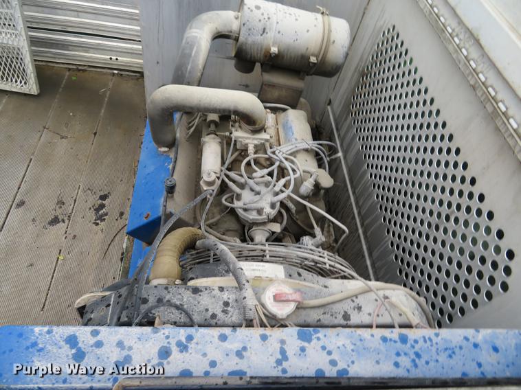 image for item EV9641 2003 Ford F350 Super Duty XL utility bed pickup truck