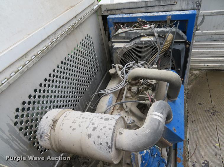 image for item EV9641 2003 Ford F350 Super Duty XL utility bed pickup truck