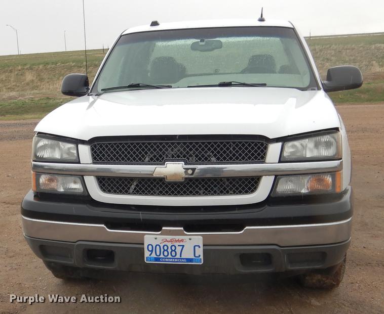 image for item FA9277 2005 Chevrolet Silverado 1500 Ext. Cab pickup truck