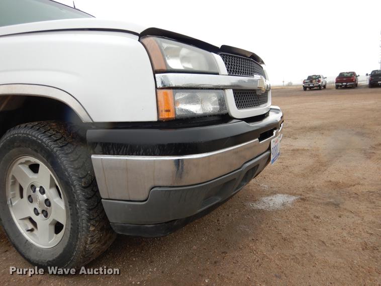 image for item FA9277 2005 Chevrolet Silverado 1500 Ext. Cab pickup truck
