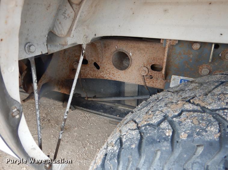 image for item FA9277 2005 Chevrolet Silverado 1500 Ext. Cab pickup truck