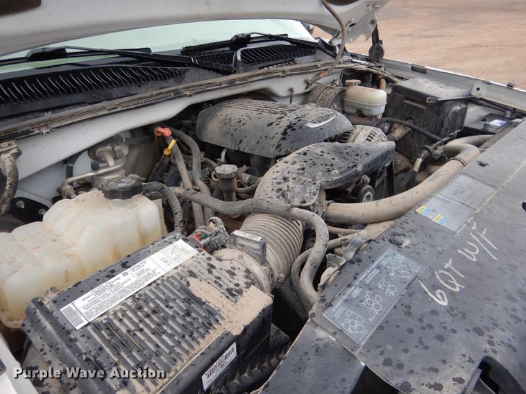 image for item FA9277 2005 Chevrolet Silverado 1500 Ext. Cab pickup truck