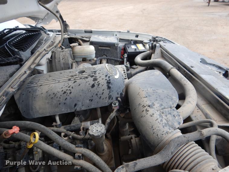 image for item FA9277 2005 Chevrolet Silverado 1500 Ext. Cab pickup truck