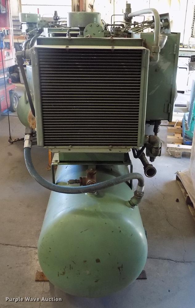 image for item FG9253 Sullair 10B-25AC screw type compressor