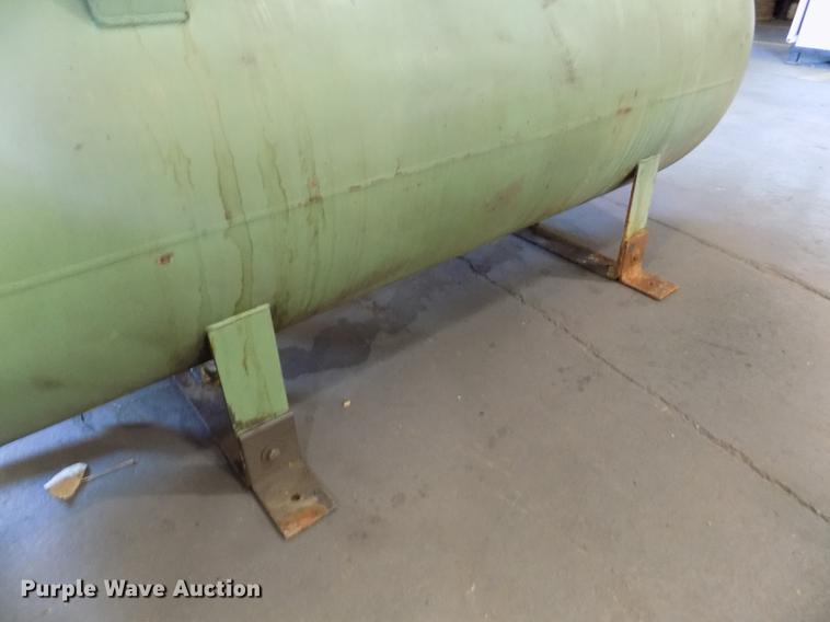 image for item FG9253 Sullair 10B-25AC screw type compressor