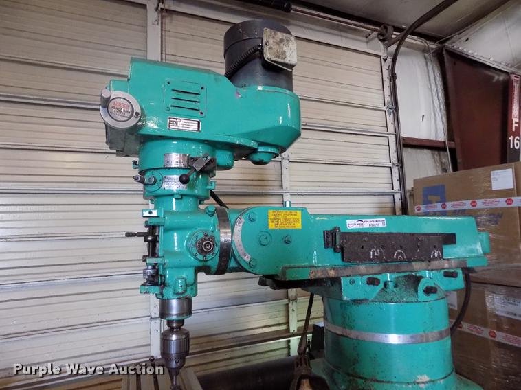 image for item FG9255 1995 Acra AM-4V precision milling machine