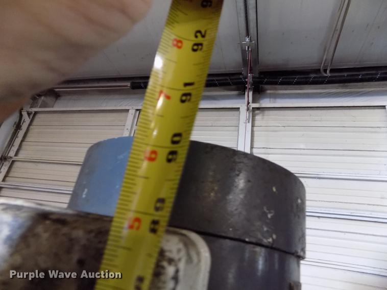 image for item FG9255 1995 Acra AM-4V precision milling machine