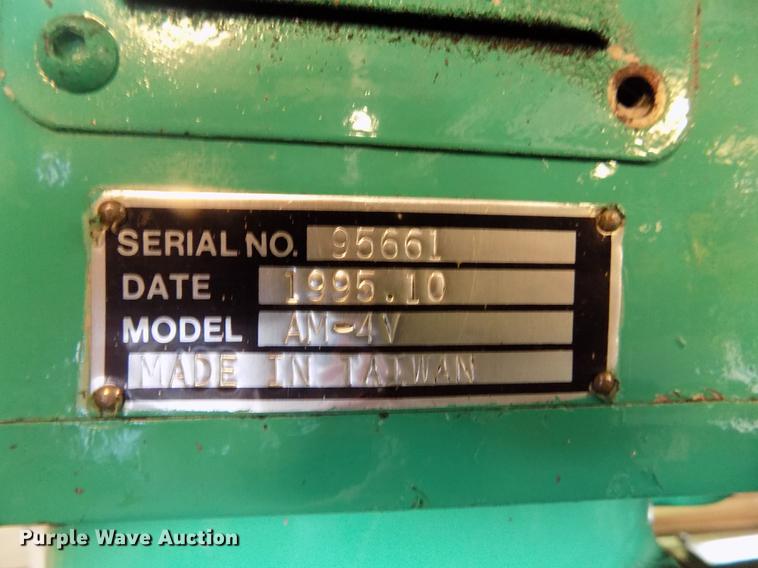 image for item FG9255 1995 Acra AM-4V precision milling machine