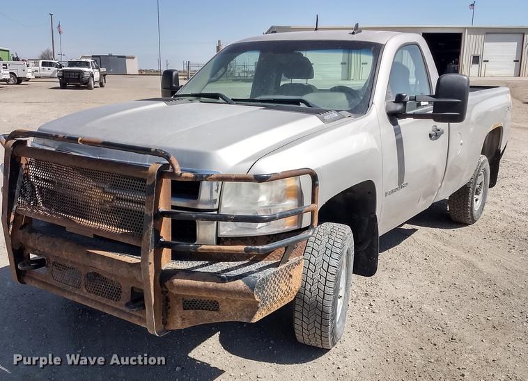 image for item FG9314 2007 Chevrolet Silverado 2500HD pickup truck