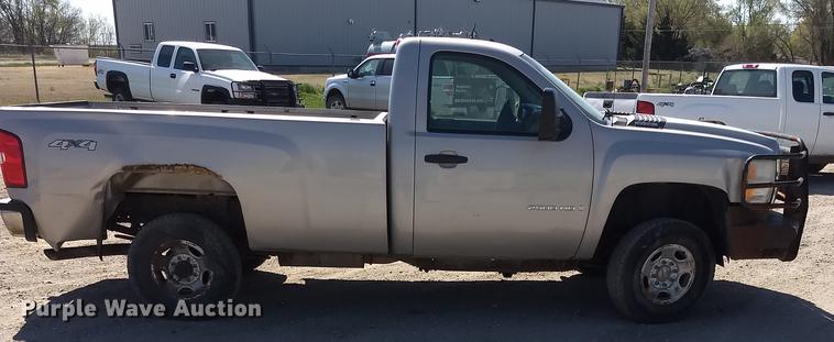image for item FG9314 2007 Chevrolet Silverado 2500HD pickup truck