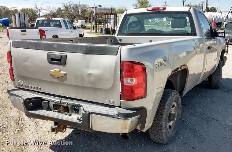 image for item FG9314 2007 Chevrolet Silverado 2500HD pickup truck
