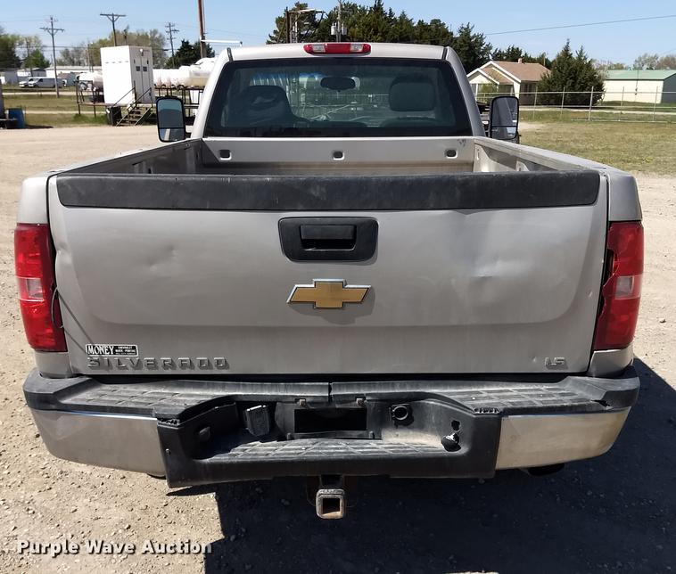 image for item FG9314 2007 Chevrolet Silverado 2500HD pickup truck