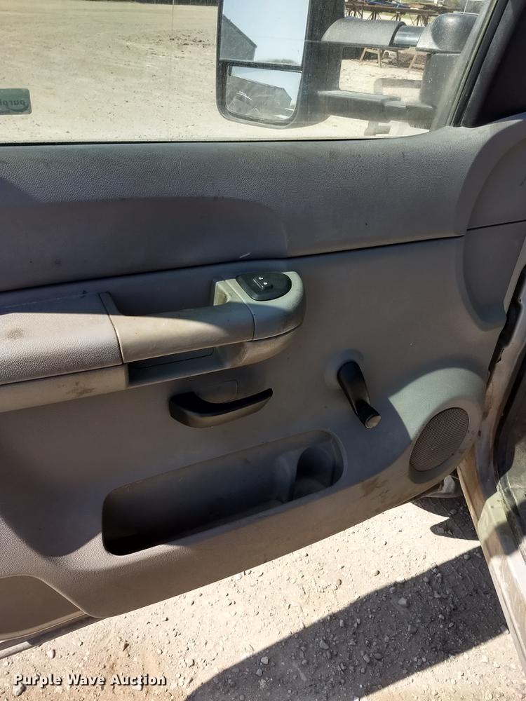 image for item FG9314 2007 Chevrolet Silverado 2500HD pickup truck