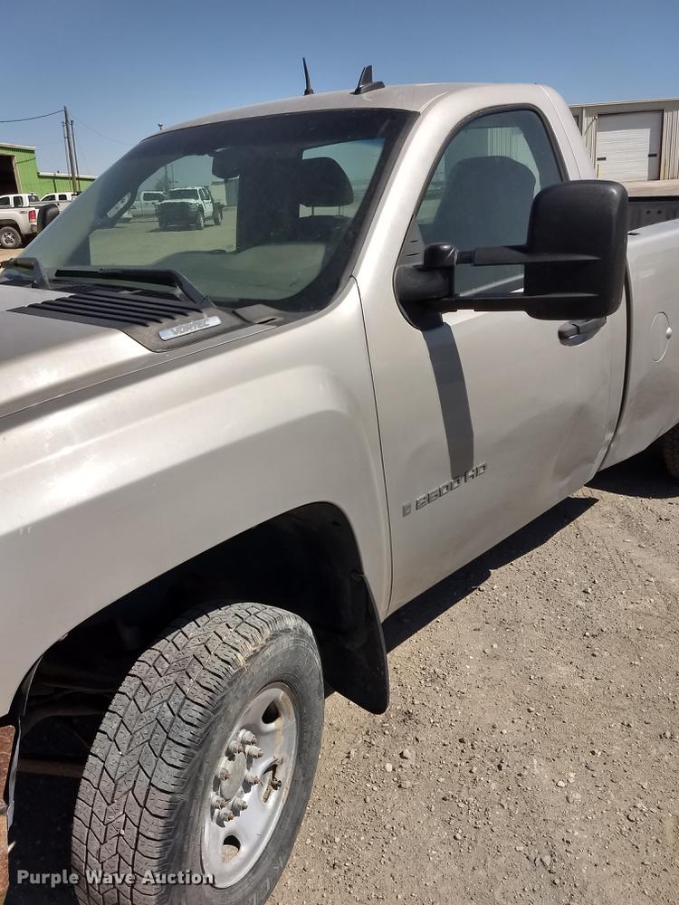 image for item FG9314 2007 Chevrolet Silverado 2500HD pickup truck