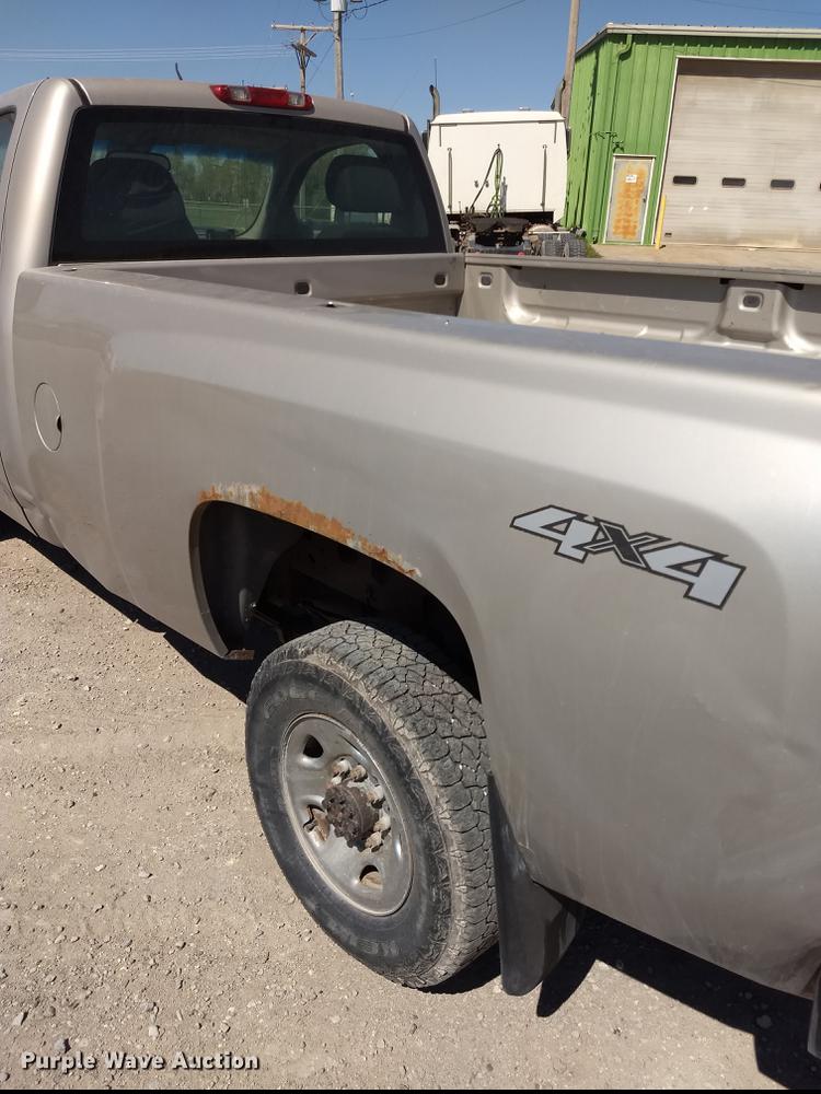 image for item FG9314 2007 Chevrolet Silverado 2500HD pickup truck