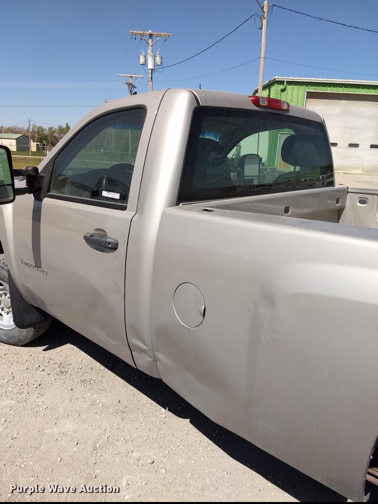 image for item FG9314 2007 Chevrolet Silverado 2500HD pickup truck