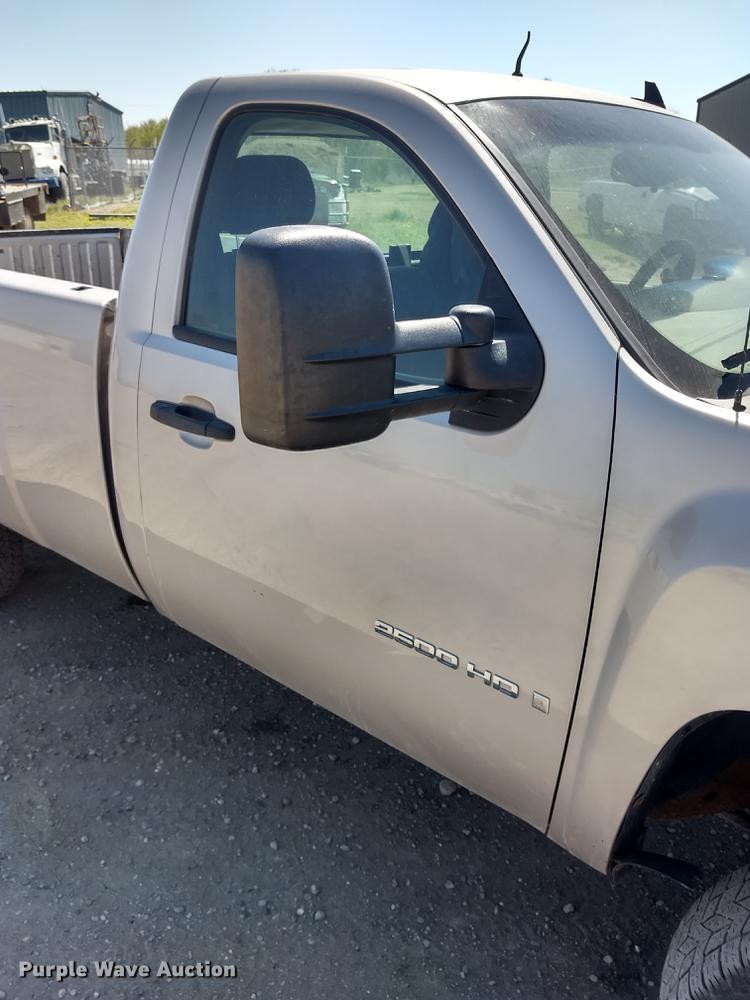 image for item FG9314 2007 Chevrolet Silverado 2500HD pickup truck