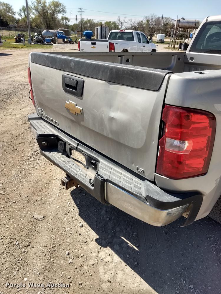 image for item FG9314 2007 Chevrolet Silverado 2500HD pickup truck