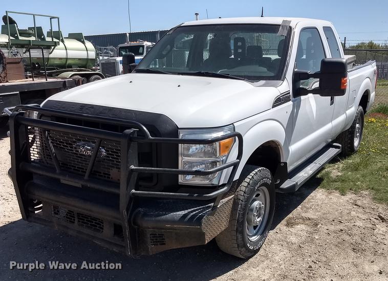 image for item FG9315 2012 Ford F250 Super Duty FX4 SuperCab pickup truck