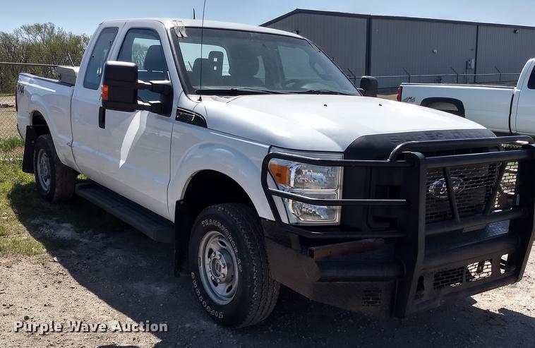 image for item FG9315 2012 Ford F250 Super Duty FX4 SuperCab pickup truck