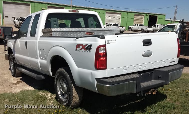 image for item FG9315 2012 Ford F250 Super Duty FX4 SuperCab pickup truck