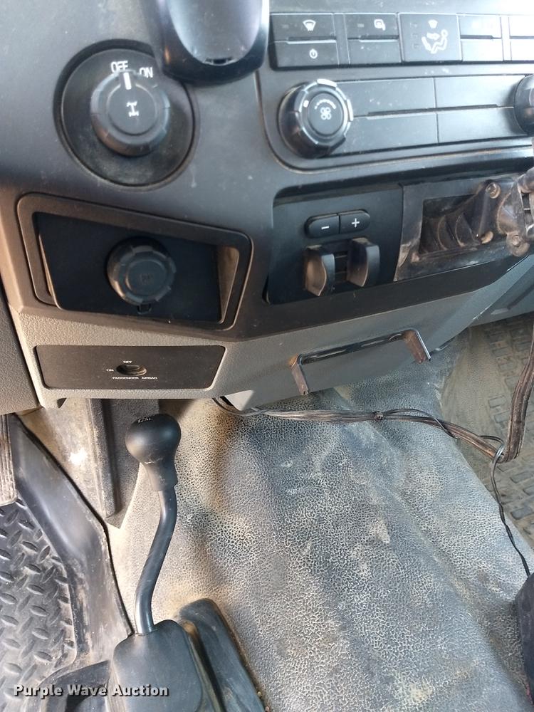 image for item FG9315 2012 Ford F250 Super Duty FX4 SuperCab pickup truck