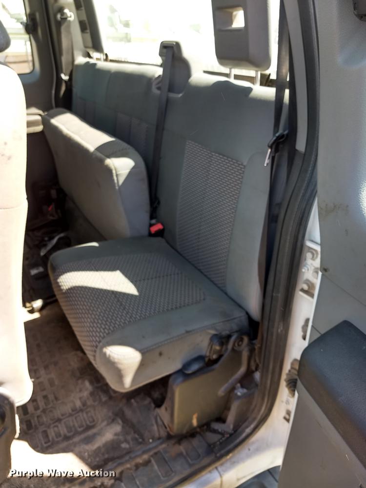 image for item FG9315 2012 Ford F250 Super Duty FX4 SuperCab pickup truck