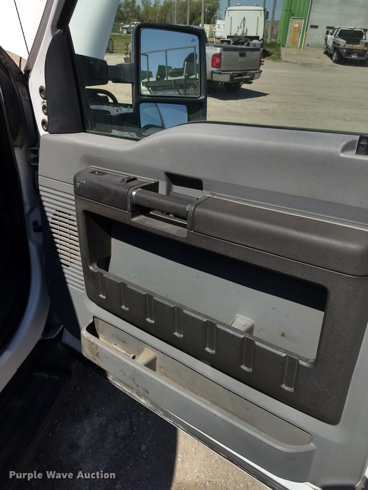 image for item FG9315 2012 Ford F250 Super Duty FX4 SuperCab pickup truck