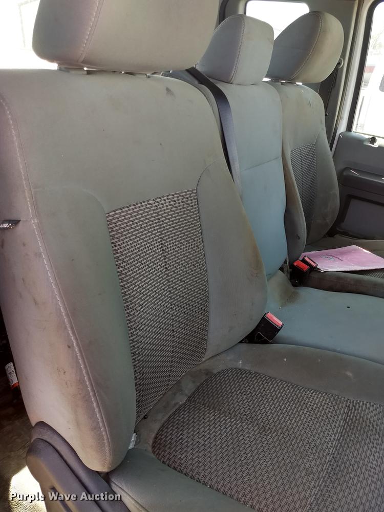 image for item FG9315 2012 Ford F250 Super Duty FX4 SuperCab pickup truck