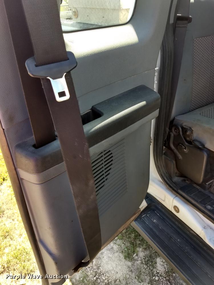 image for item FG9315 2012 Ford F250 Super Duty FX4 SuperCab pickup truck