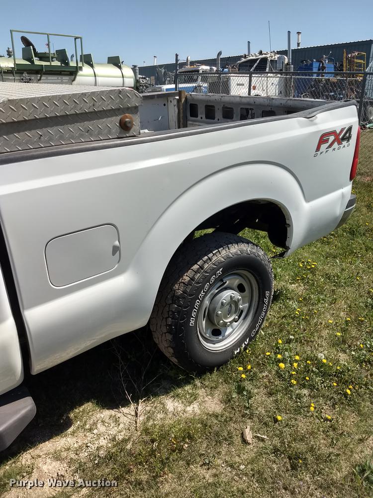 image for item FG9315 2012 Ford F250 Super Duty FX4 SuperCab pickup truck