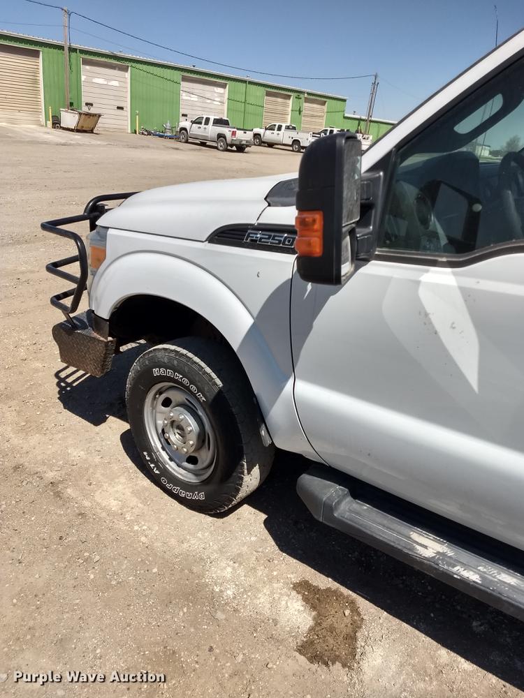 image for item FG9315 2012 Ford F250 Super Duty FX4 SuperCab pickup truck