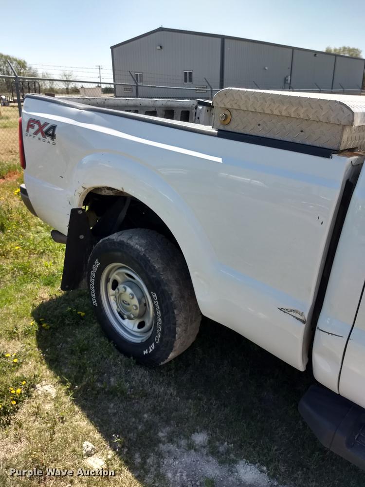 image for item FG9315 2012 Ford F250 Super Duty FX4 SuperCab pickup truck
