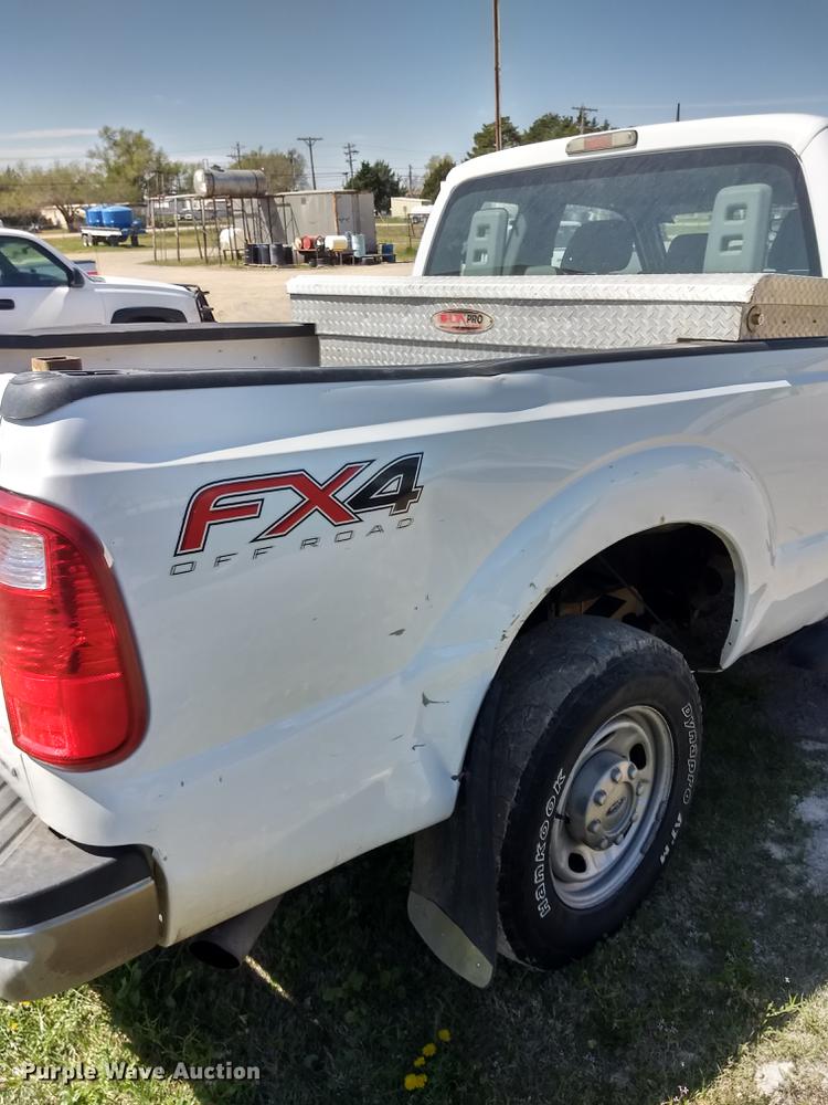 image for item FG9315 2012 Ford F250 Super Duty FX4 SuperCab pickup truck