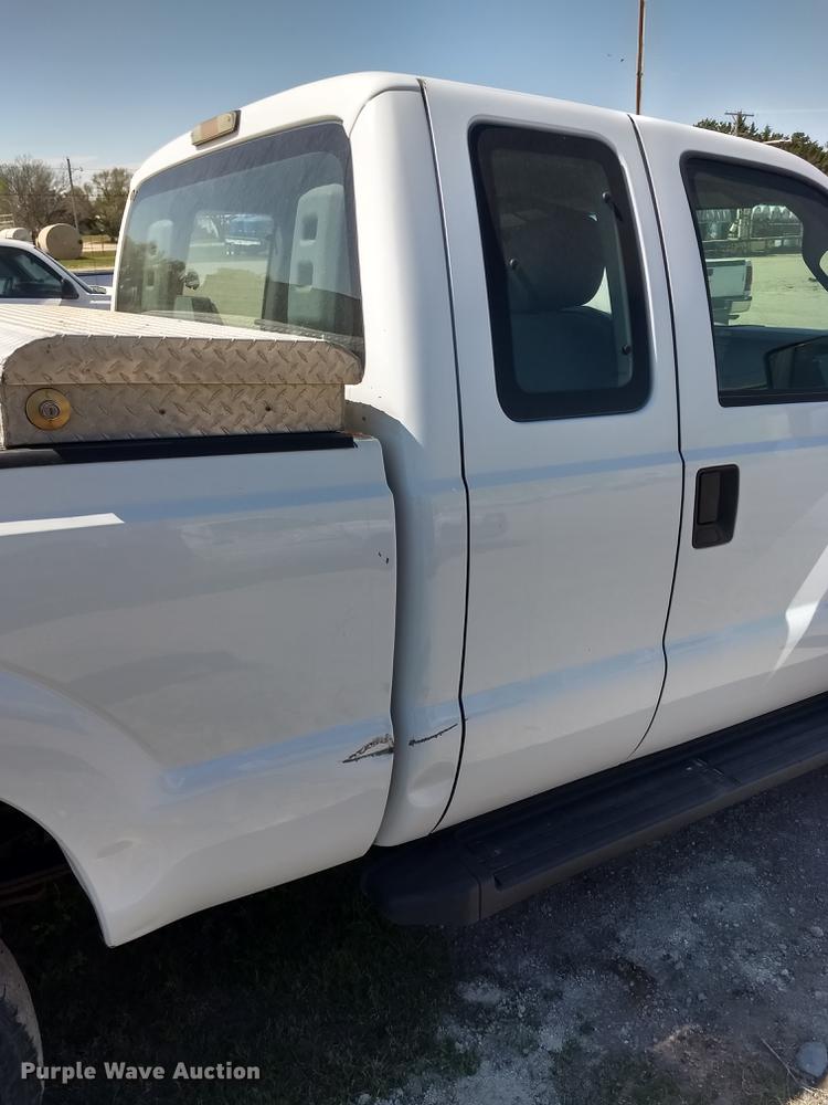 image for item FG9315 2012 Ford F250 Super Duty FX4 SuperCab pickup truck
