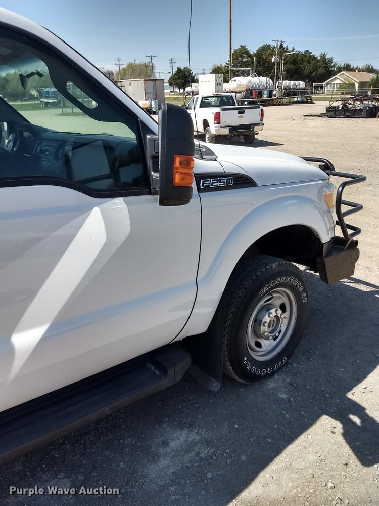 image for item FG9315 2012 Ford F250 Super Duty FX4 SuperCab pickup truck