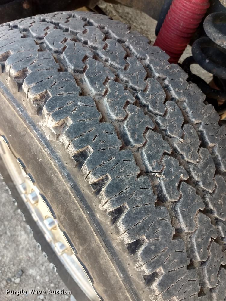 image for item FG9315 2012 Ford F250 Super Duty FX4 SuperCab pickup truck