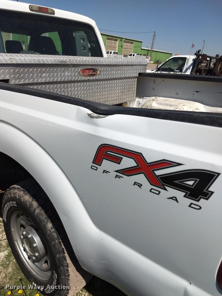 image for item FG9315 2012 Ford F250 Super Duty FX4 SuperCab pickup truck