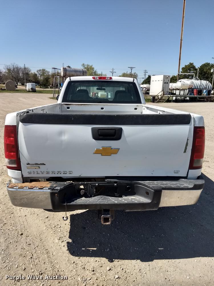 image for item FG9316 2010 GMC Sierra 2500HD Ext. Cab pickup truck