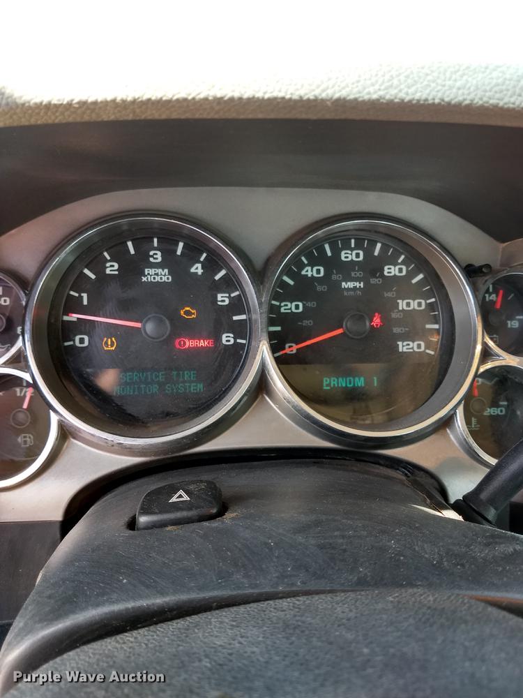 image for item FG9316 2010 GMC Sierra 2500HD Ext. Cab pickup truck