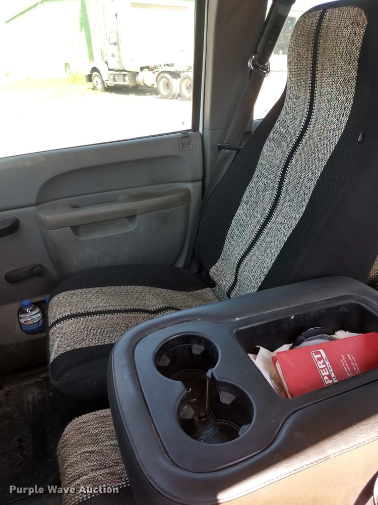 image for item FG9316 2010 GMC Sierra 2500HD Ext. Cab pickup truck