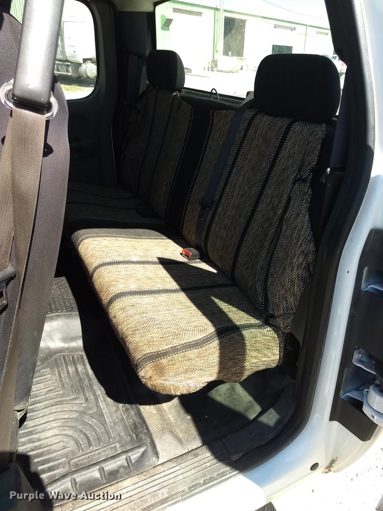 image for item FG9316 2010 GMC Sierra 2500HD Ext. Cab pickup truck