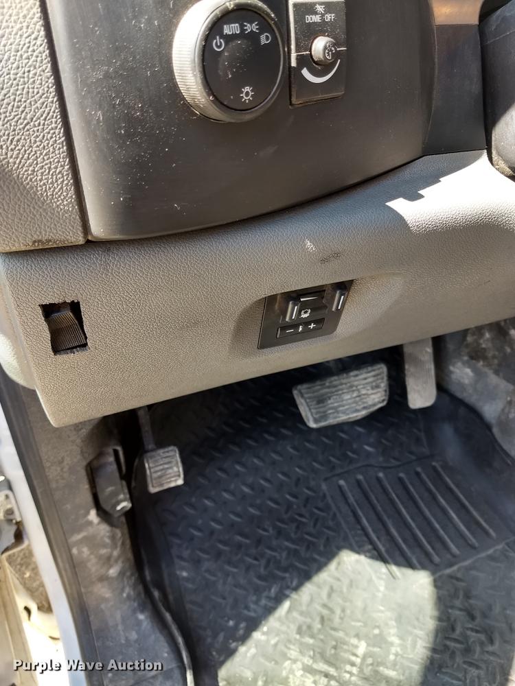 image for item FG9316 2010 GMC Sierra 2500HD Ext. Cab pickup truck