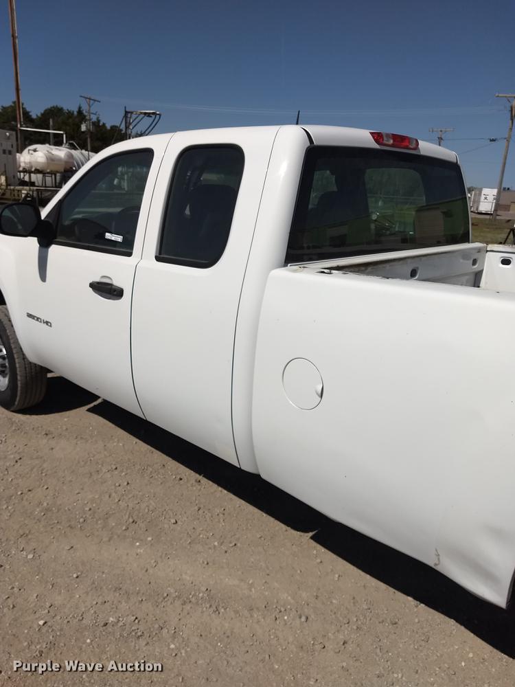 image for item FG9316 2010 GMC Sierra 2500HD Ext. Cab pickup truck