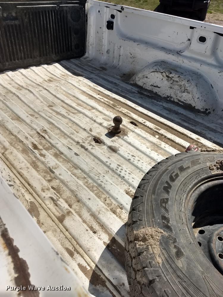 image for item FG9316 2010 GMC Sierra 2500HD Ext. Cab pickup truck