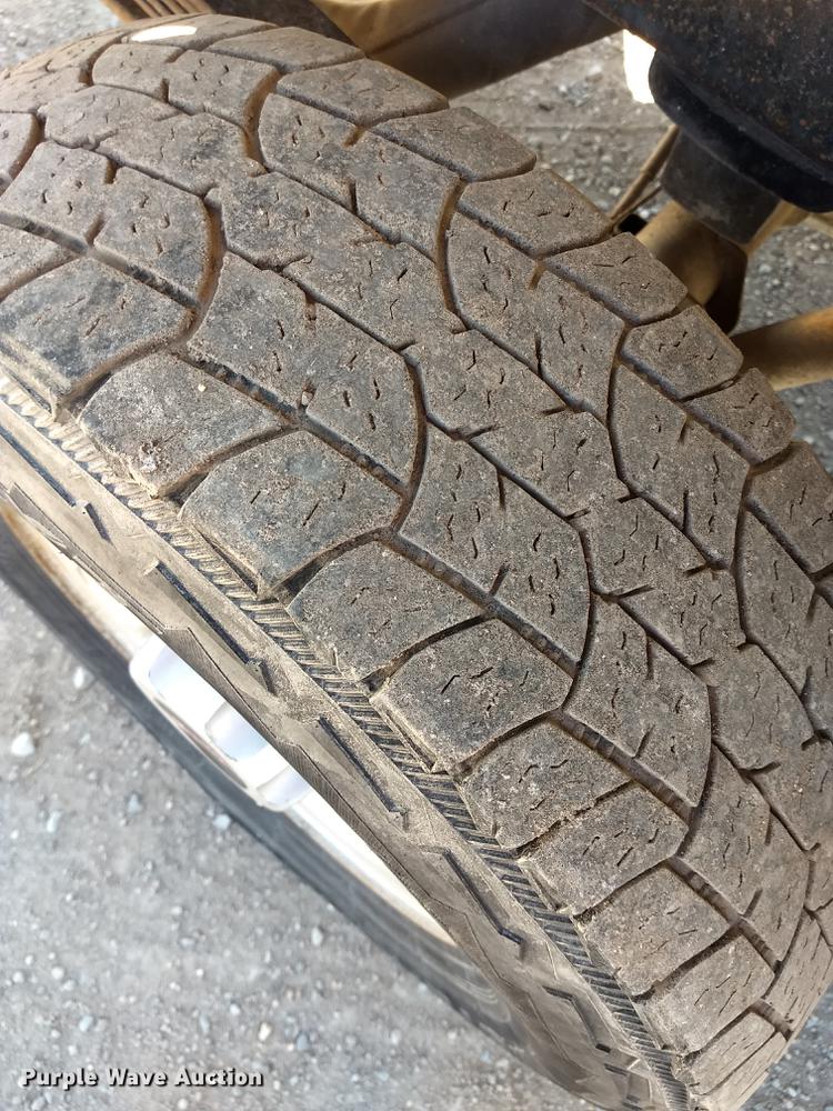 image for item FG9316 2010 GMC Sierra 2500HD Ext. Cab pickup truck